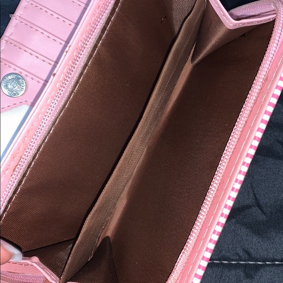 Hello Kitty Wallet - Picture 3 of 4